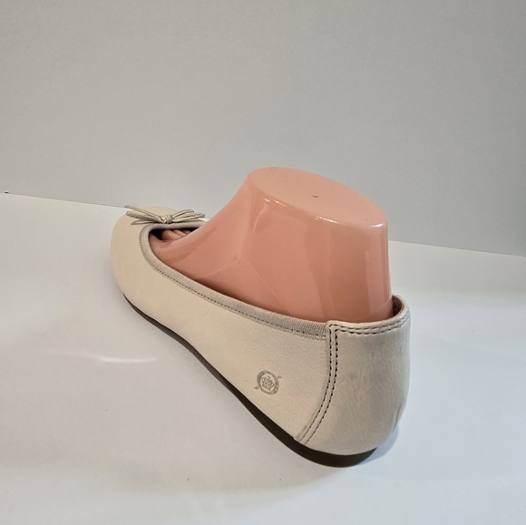 Born Cream Ballet Flats Shoes 9.5 - Picture 7 of 13